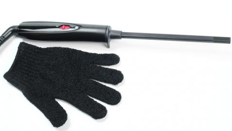 Accessories You Can Use with a Curling Iron