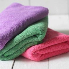 Grout Cleaner Buying Guide – What to Consider - Microfiber cloths