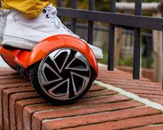 Hoverboard Safety Features - Pneumatic Tires