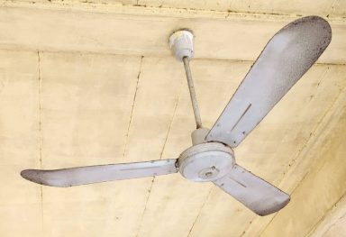 How to Use a Fan Blade Dusting Kit