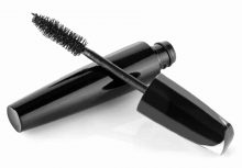 Tips for Applying Your New Foundation - mascara